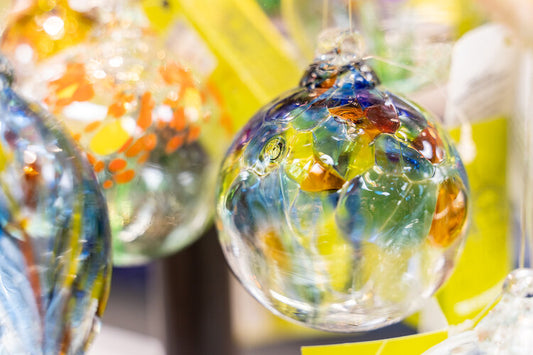 KEEP IT LOCAL THIS HOLIDAY SEASON